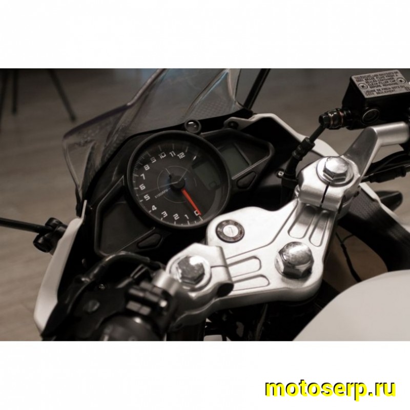 Купить  ====Мотоцикл LIFAN LF200-10P (Лифан 200-10Р),200сс,4-такт.,инжект.,водян.охл.,6 перед.,кол.17"/17" (шт) купить с доставкой по Москве и России, цена, технические характеристики, комплектация фото  - motoserp.ru