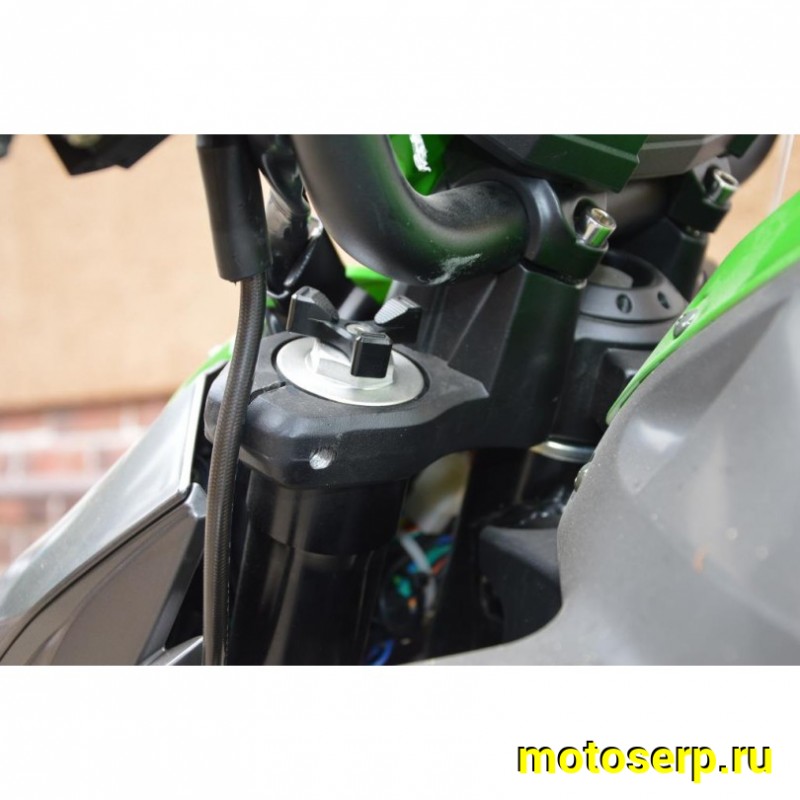 Купить  ====Электромотоцикл Z1000  4000W (реально 5000W), Литиевые аккум, торм. диск./диск.,кол. 17"/17" (шт) (MOTO-SKUTER купить с доставкой по Москве и России, цена, технические характеристики, комплектация фото  - motoserp.ru