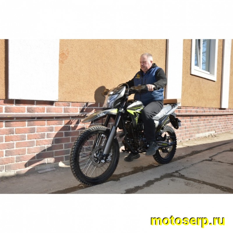 Купить  Мотоцикл внедорожный Regulmoto TE-300 (Tour Enduro) PR Черный/ зеленый (ЭПТС), Тур-эндуро, 21/18, 172FMM + баланс. вал, 4T, 300cc, 6КПП (шт) купить с доставкой по Москве и России, цена, технические характеристики, комплектация фото  - motoserp.ru