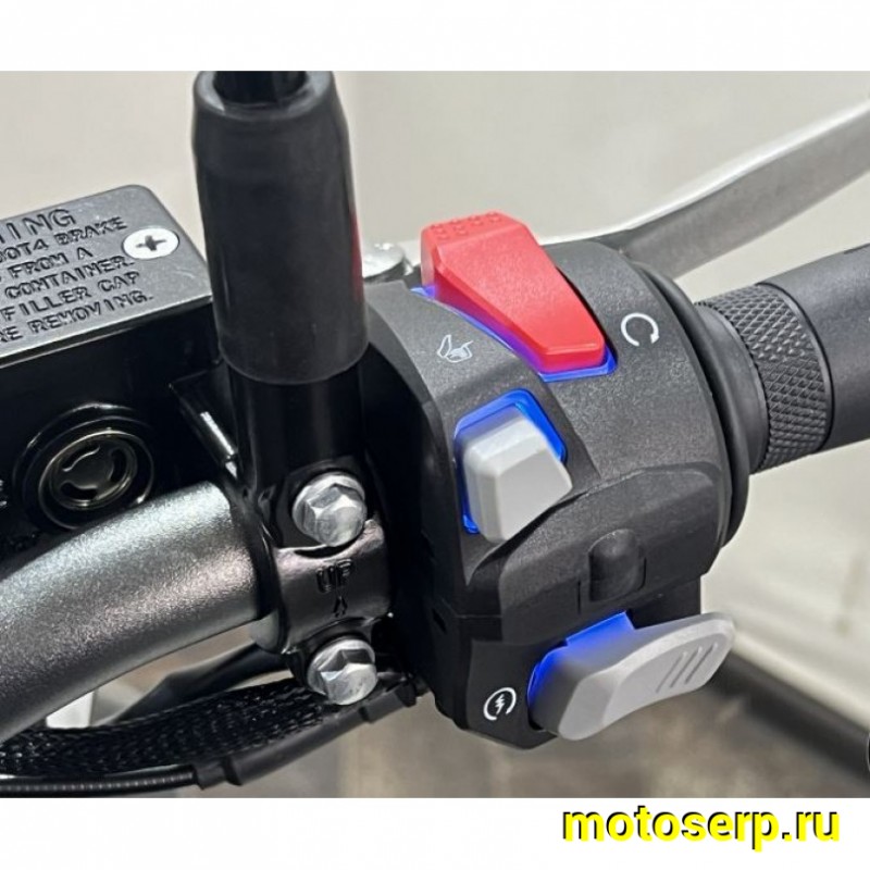 Купить  Скутер Regulmoto XDV TRAVELER (LJ-1) 200cc (шт) купить с доставкой по Москве и России, цена, технические характеристики, комплектация фото  - motoserp.ru