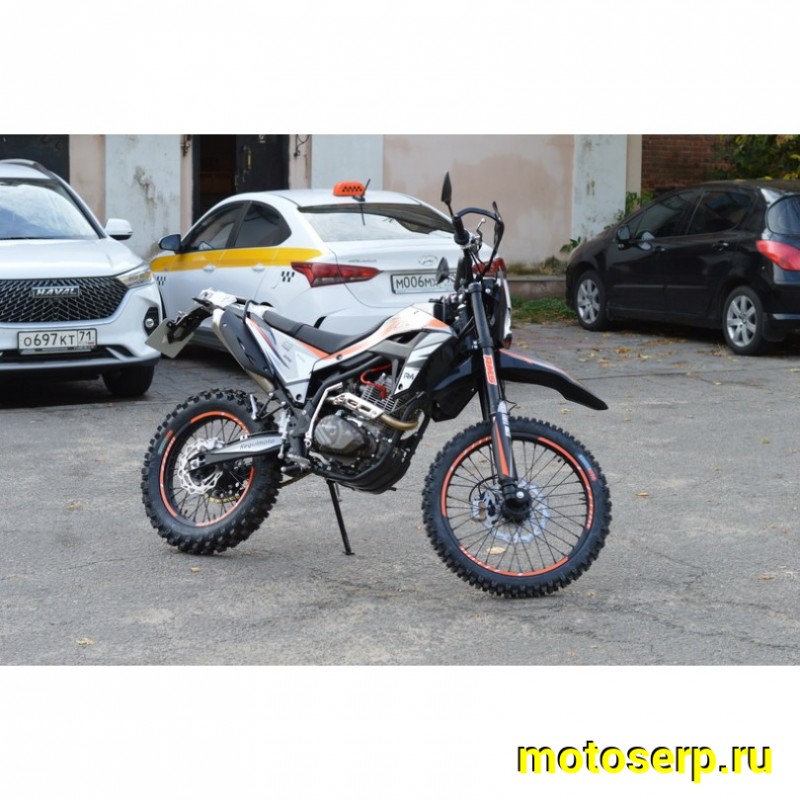 Купить  Мотоцикл Кросс/Эндуро Regulmoto CR-X 300 (ЭПТС) 6 Gear (без кикстартера) 21/18 Zongshen 175FMM PR300, балансир, перо 41мм, все регулировки (шт)  купить с доставкой по Москве и России, цена, технические характеристики, комплектация фото  - motoserp.ru