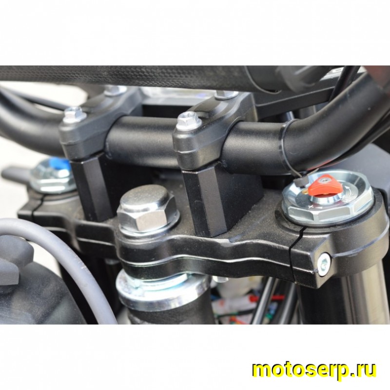Купить  Мотоцикл Кросс/Эндуро Regulmoto CR-X 300 (ЭПТС) 6 Gear (без кикстартера) 21/18 Zongshen 175FMM PR300, балансир, перо 41мм, все регулировки (шт)  купить с доставкой по Москве и России, цена, технические характеристики, комплектация фото  - motoserp.ru