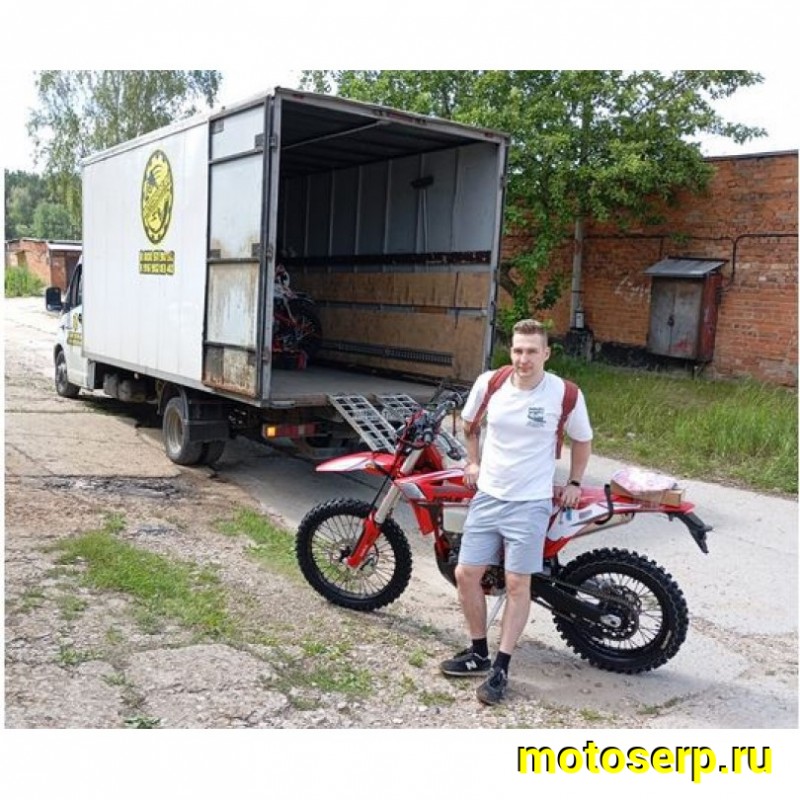 Купить  Мотоцикл Кросс/Эндуро Regulmoto Holeshot Red Edition 175FMM-5PR (спортинв) 300cc балан.,6КПП, 4V,подв. сж/отб KKE 2катр. 47мм (шт) купить с доставкой по Москве и России, цена, технические характеристики, комплектация фото  - motoserp.ru