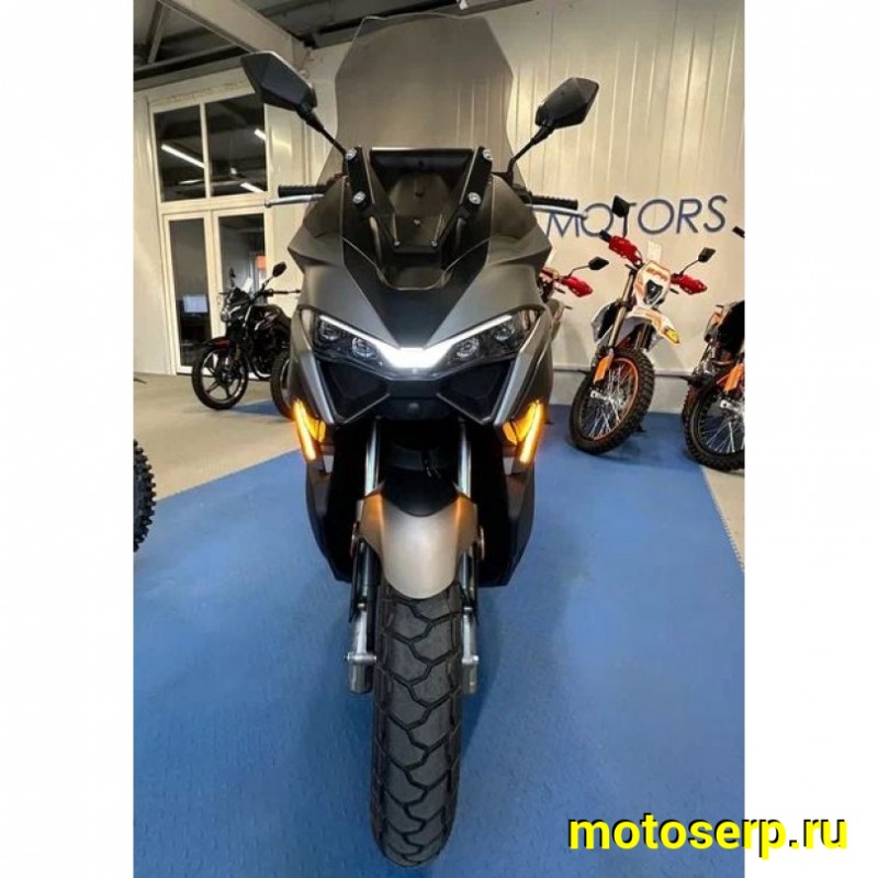 Купить  Скутер SPRMOTORS TRAVEL MAX T4-50H EFI, 14/13" с тремя кофрами! (шт) 01800 (SPR купить с доставкой по Москве и России, цена, технические характеристики, комплектация фото  - motoserp.ru