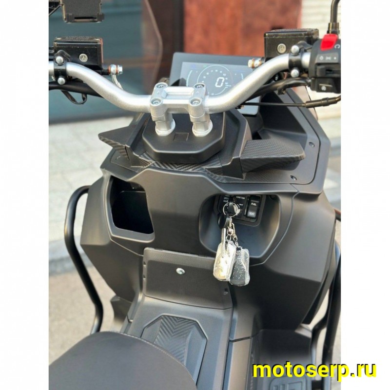 Купить  Скутер SPRMOTORS TRAVEL MAX T4-50H EFI, 14/13" с тремя кофрами! (шт) 01800 (SPR купить с доставкой по Москве и России, цена, технические характеристики, комплектация фото  - motoserp.ru